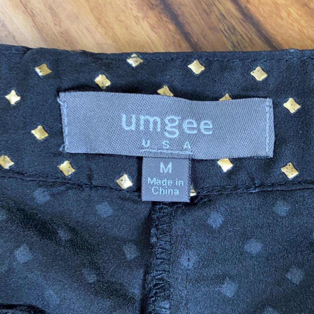 Umgee Black & Gold Shorts Size Medium - Picture 5 of 8